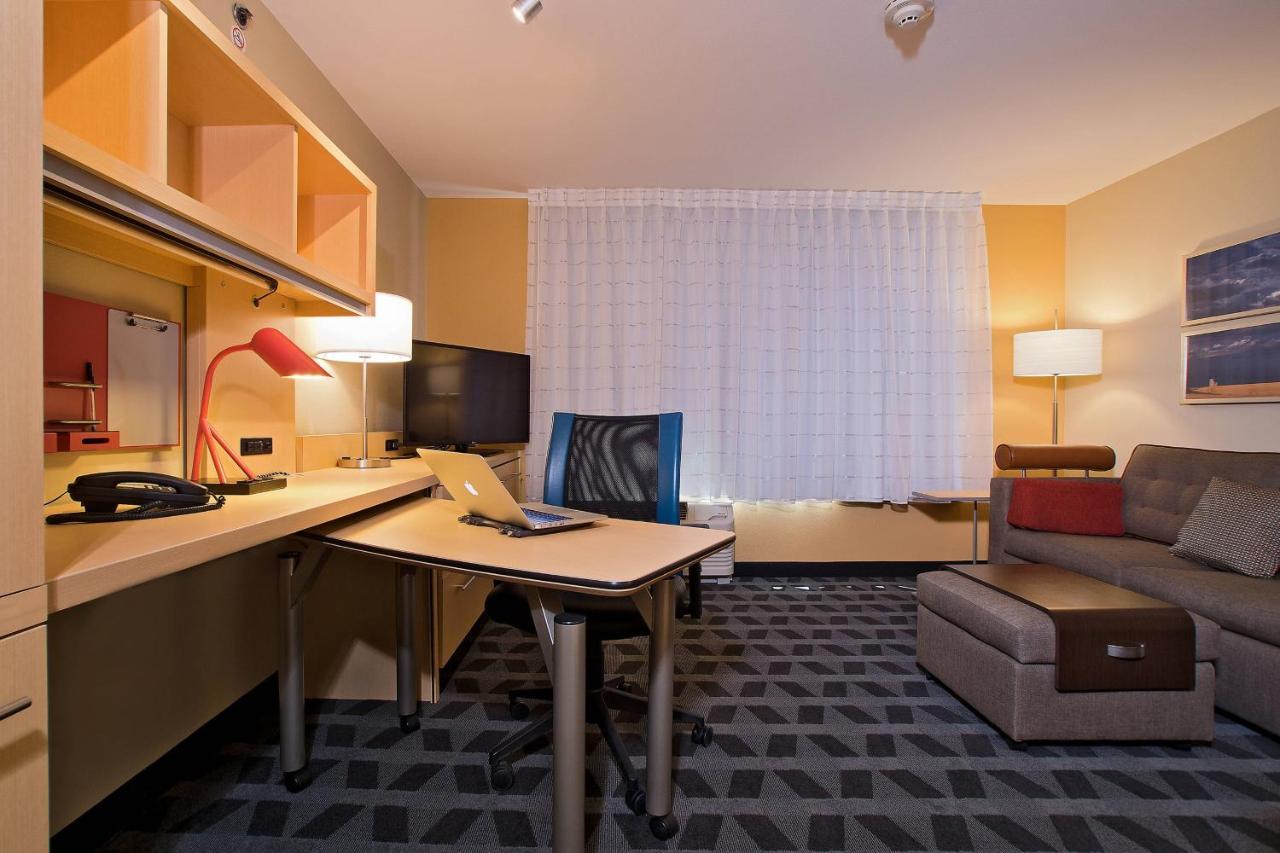 Towneplace Suites By Marriott דודג' סיטי מראה חיצוני תמונה