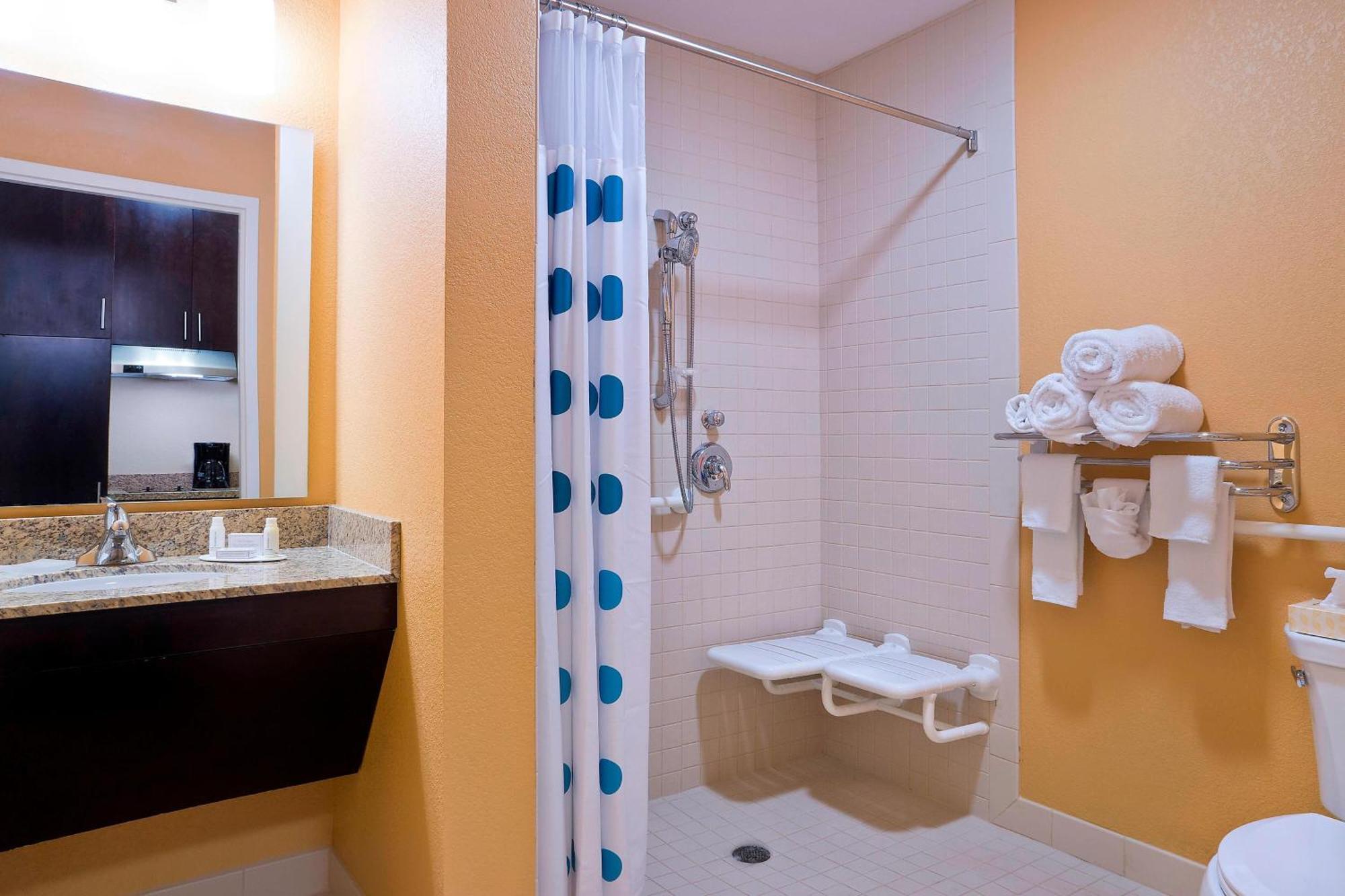 Towneplace Suites By Marriott דודג' סיטי מראה חיצוני תמונה