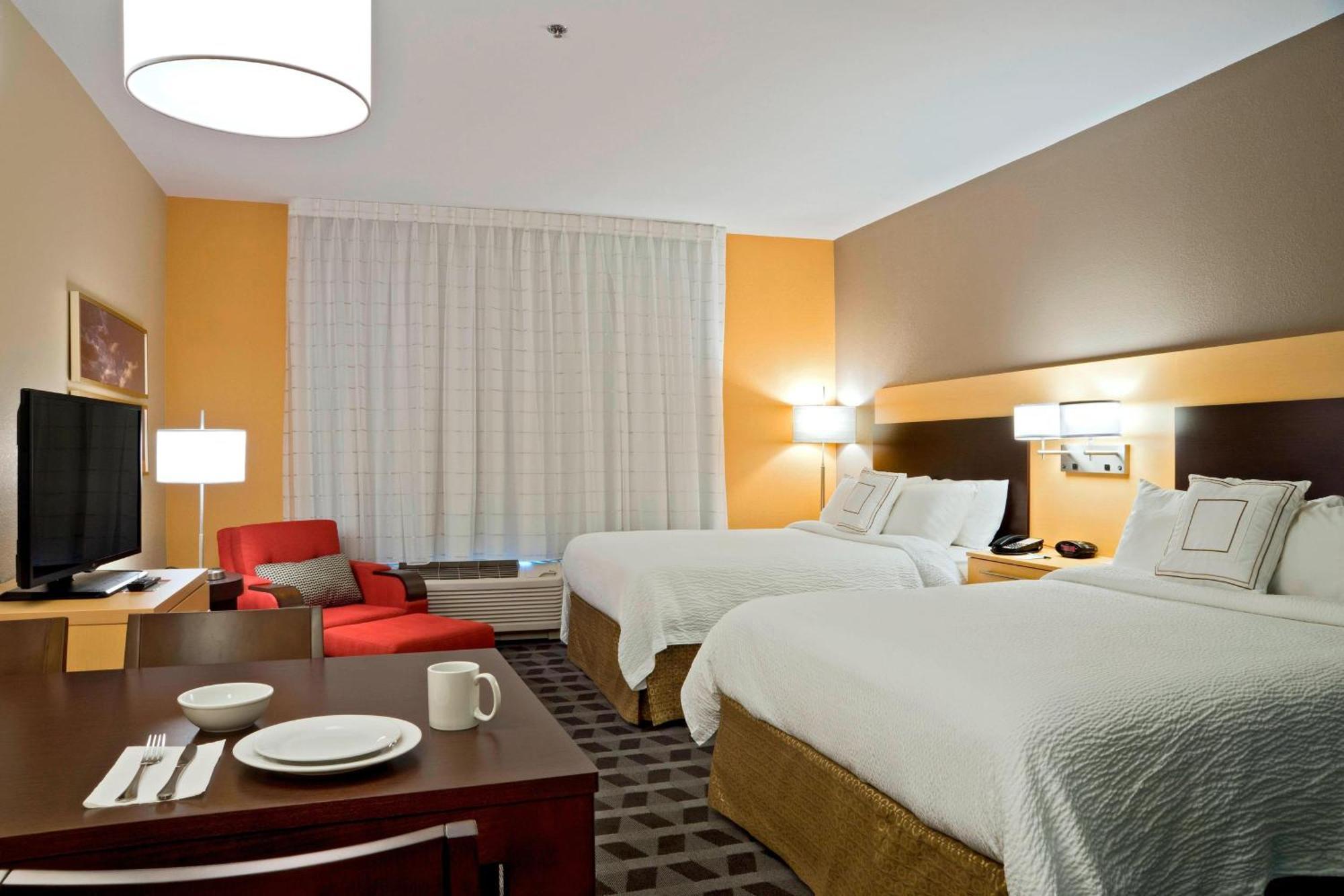 Towneplace Suites By Marriott דודג' סיטי מראה חיצוני תמונה