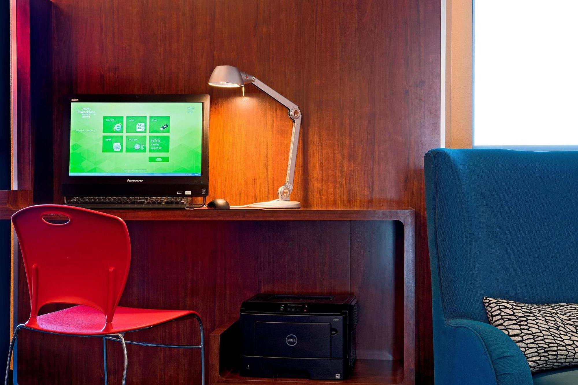 Towneplace Suites By Marriott דודג' סיטי מראה חיצוני תמונה