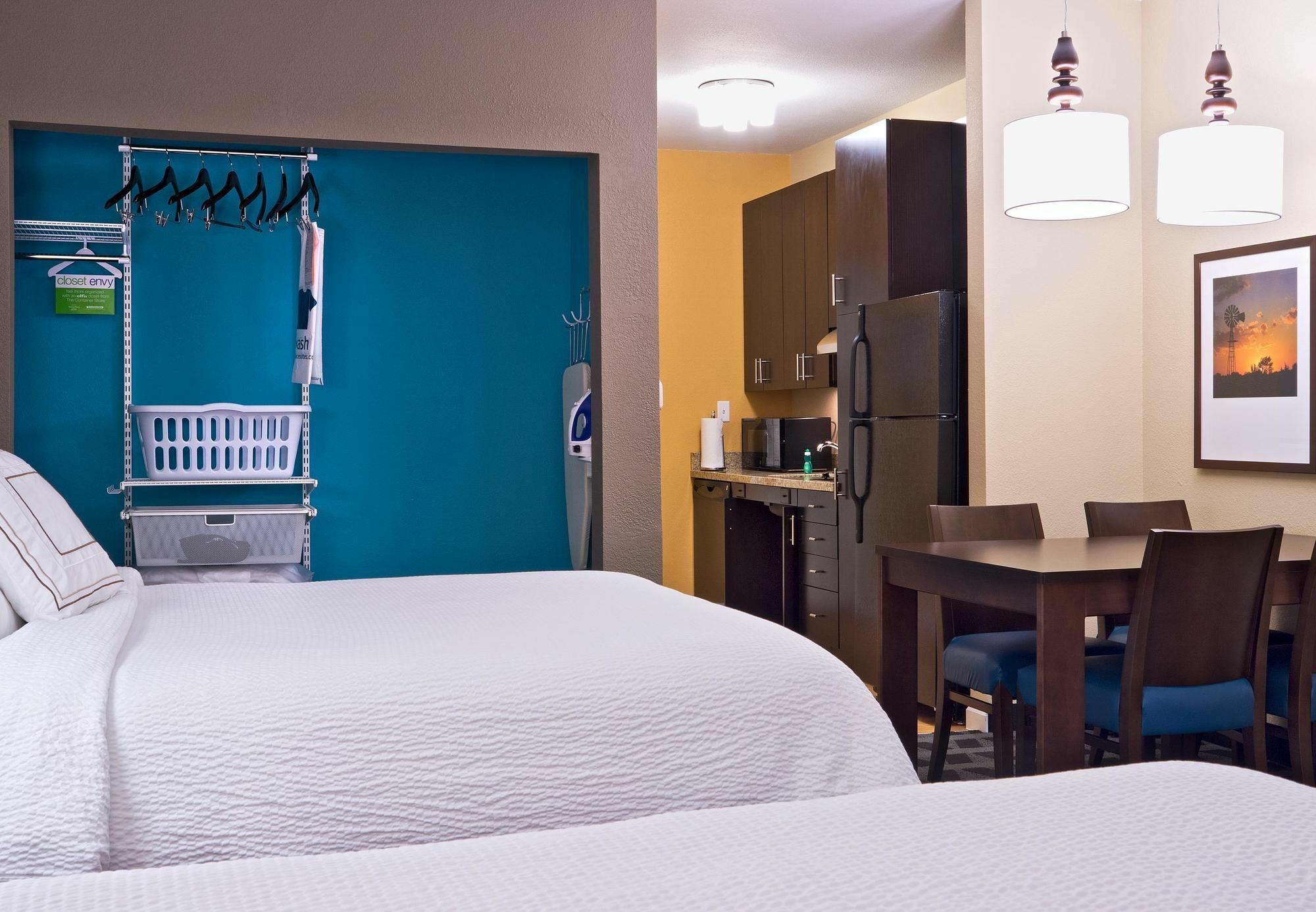 Towneplace Suites By Marriott דודג' סיטי מראה חיצוני תמונה